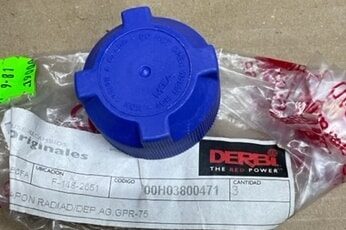 TAPPO RADIATORE MOTO SCOOTER DERBI 00H03800471