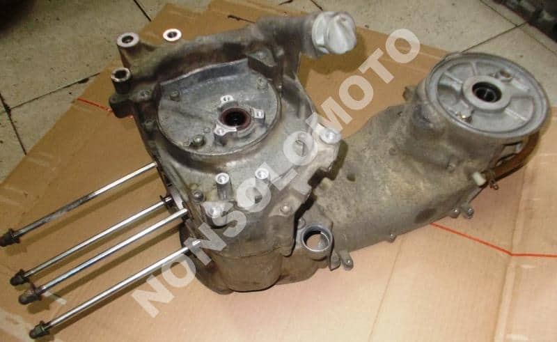 COPPIA Carter MOTORE MALAGUTI YAMAHA 125 150 99>01 Usato
