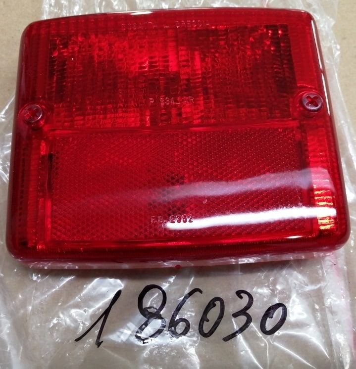 FANALE POSTERIORE PIAGGIO ART 186030