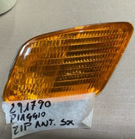 INDICATORE DIREZIONE ANTERIORE SX PIAGGIO ZIP 50 ART 291790