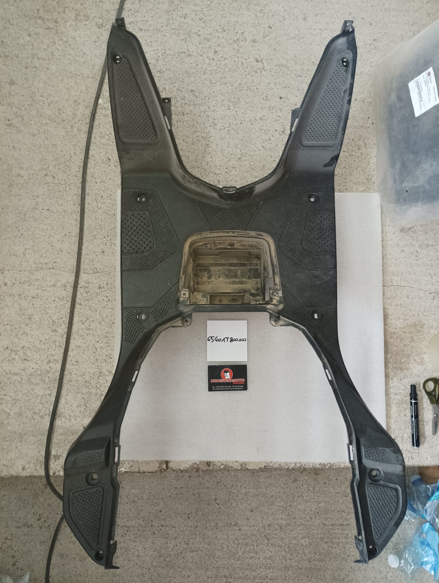 PEDANA POGGIAPIEDI KEEWAY CITY BLADE 125 150 4T 2015 USATO !!