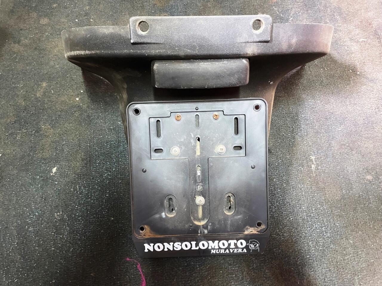 PORTA TARGA PIAGGIO X9 250 04> (USATO)