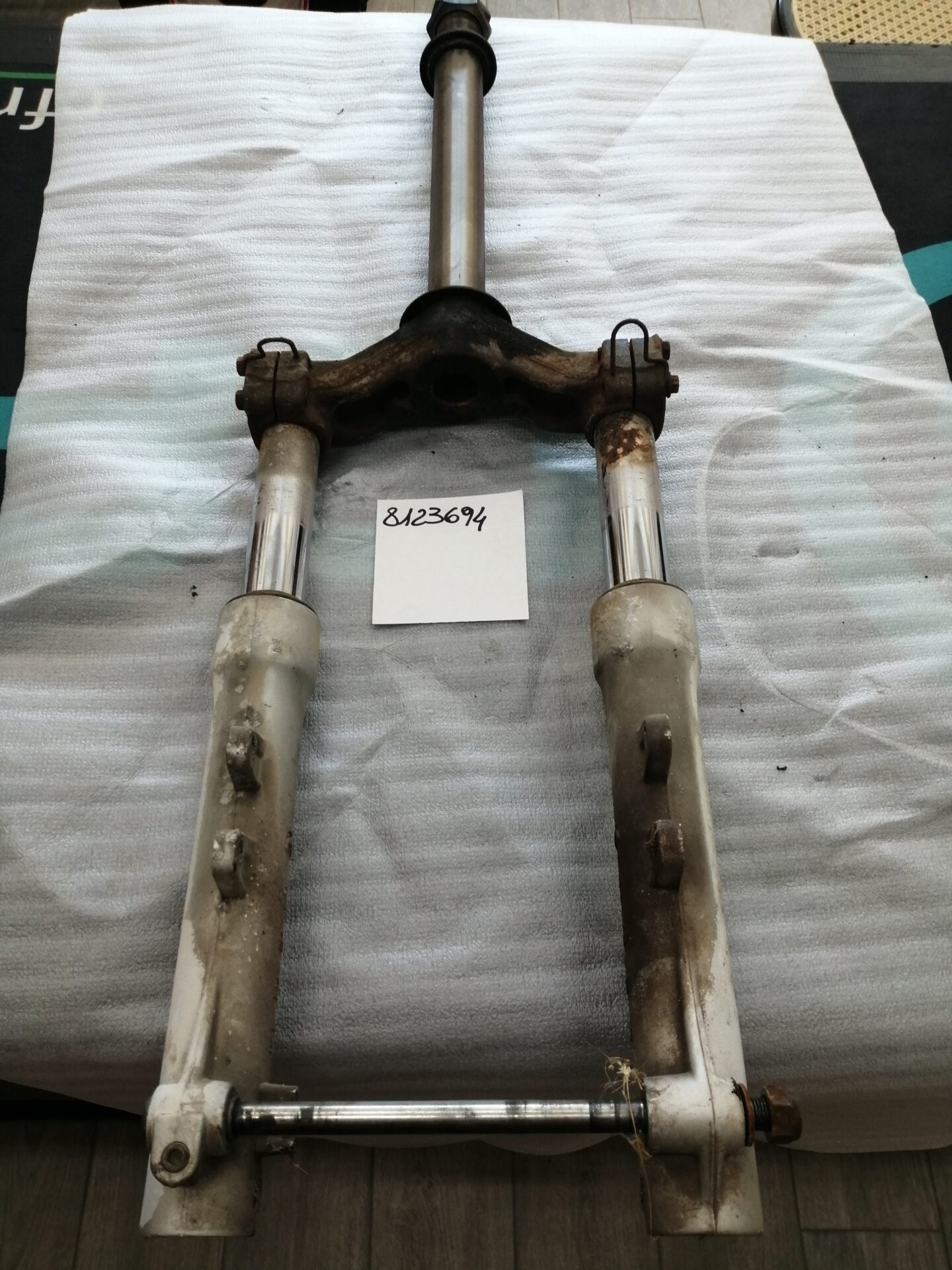 APRILIA LEONARDO 125 150 99>02 FORCELLA COMPLETA USATO