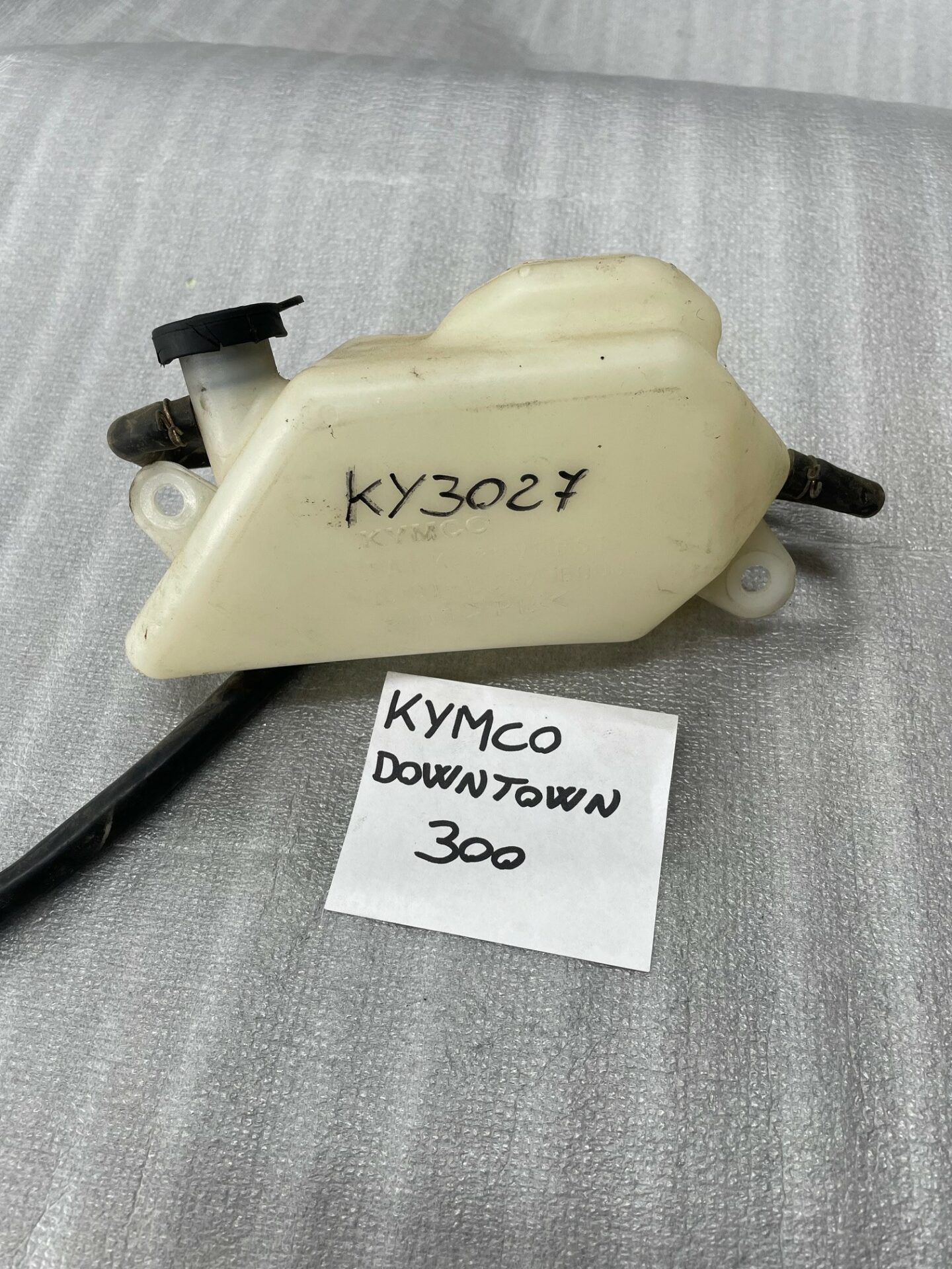 SERBATOIO LIQUIDO RAFFREDDAMENTO KYMCO DOWNTOWN 300 07> USATO