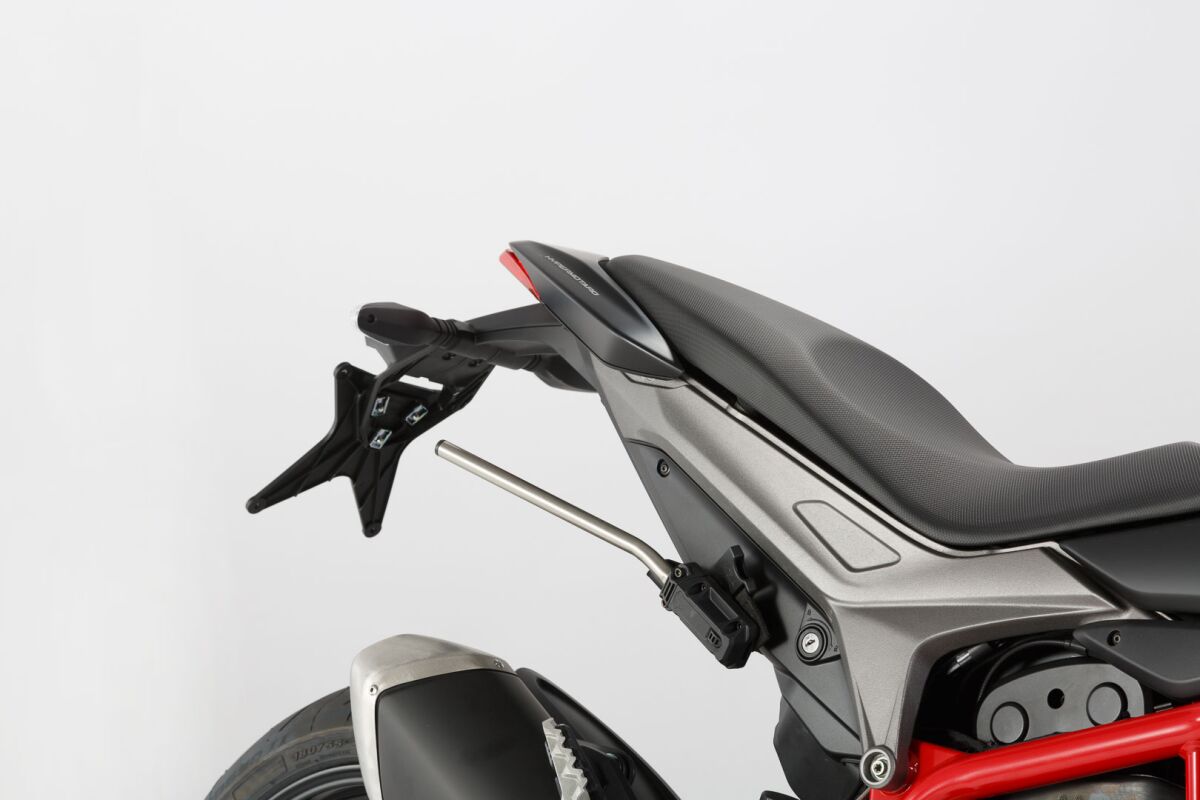 SW MOTECH HTA.22.740.80300/B SUPPORTO BORSA LATERALE DX SX BLAZE DUCATI HYPERMOTARD 939 SP ABS 13>18