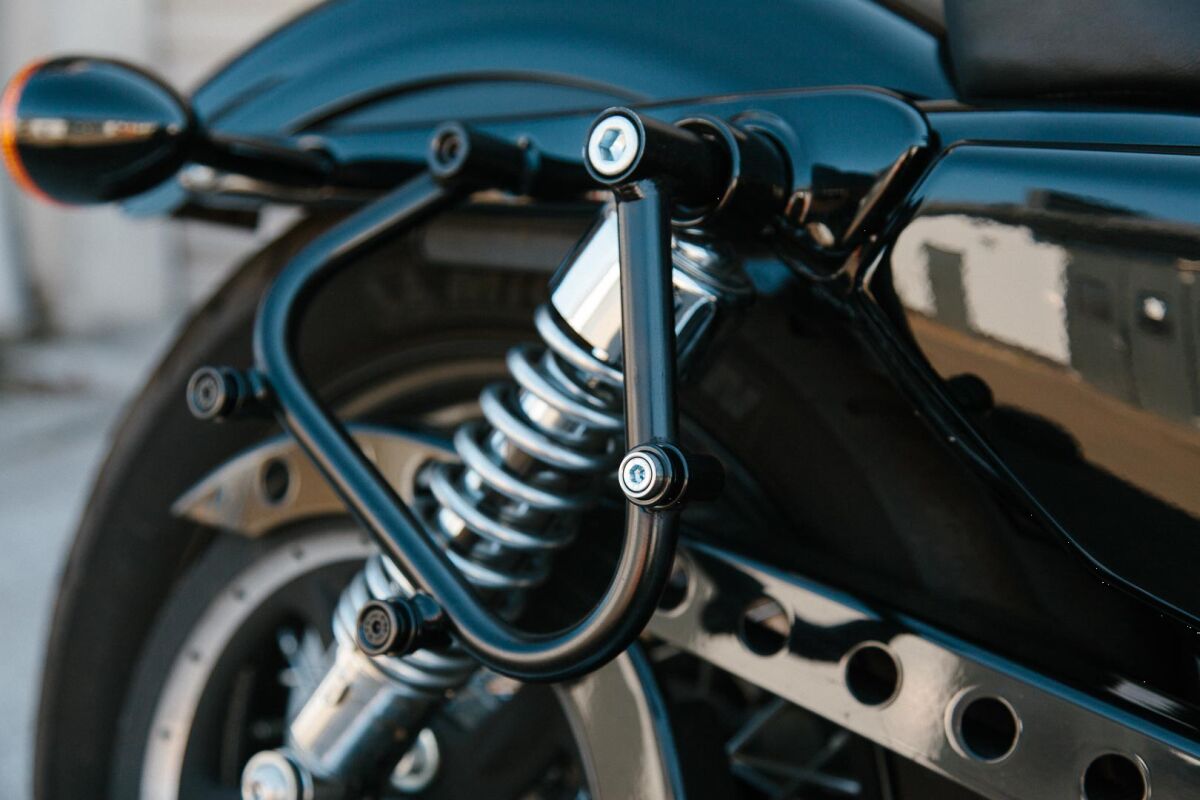 SW MOTECH HTA.18.768.10001 Supporto borsa laterale SX SLC Harley Davidson XL 883 N 04>22