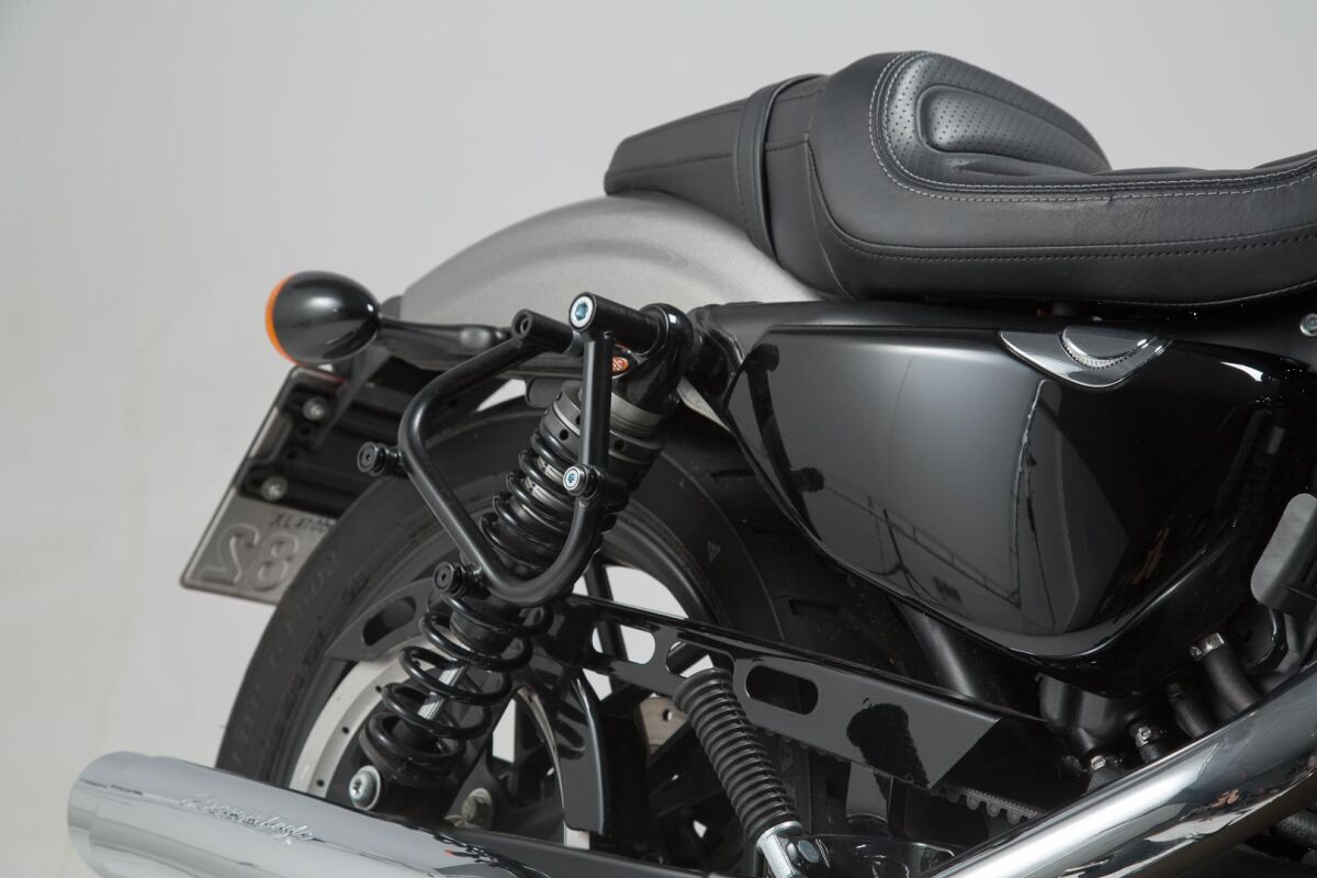 SW MOTECH HTA.18.768.11001 Supporto borsa laterale DX SLC Harley Davidson XL 883 N 04>22