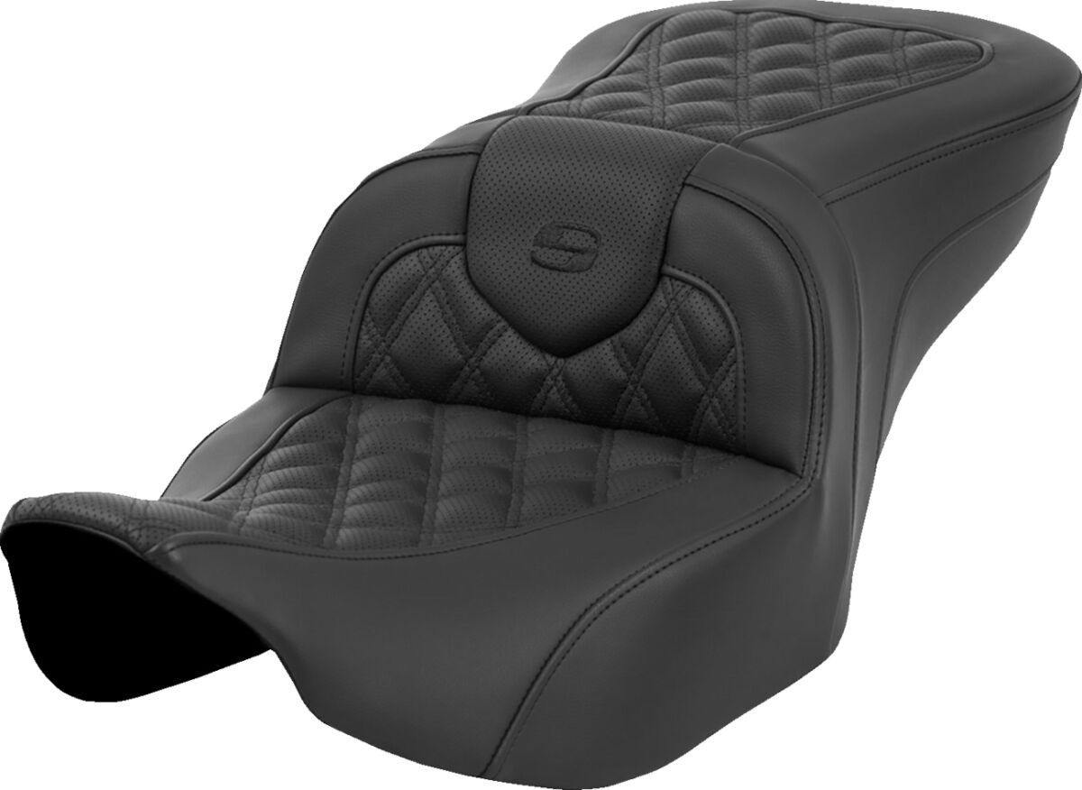 SADDLEMEN 823-07-182A0 Sella riscaldata Roadsofa Lattice Stitch Harley Davidson FLTRX 1923 ABS	Road Glide 117	 23>26