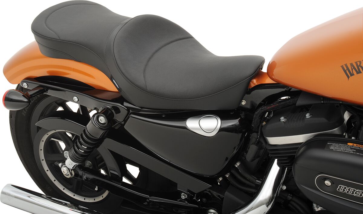 DRAG SPECIALTIES 0804-0604 Sella 2-Up in vinile Harley Davidson XL 883 N Sportster Iron 10>22