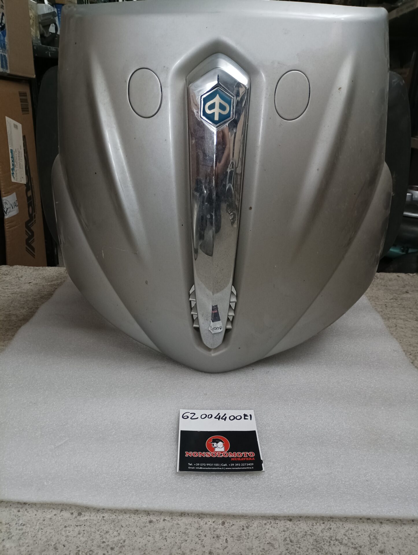 SCUDO ANTERIORE PIAGGIO BEVERLY 500 2004  ART 62004400EI USATO !!