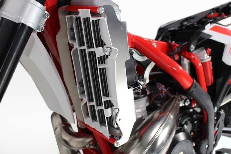AXP RACING AX1552 PROTEZIONI RADIATORE BETA RR 200 20>23