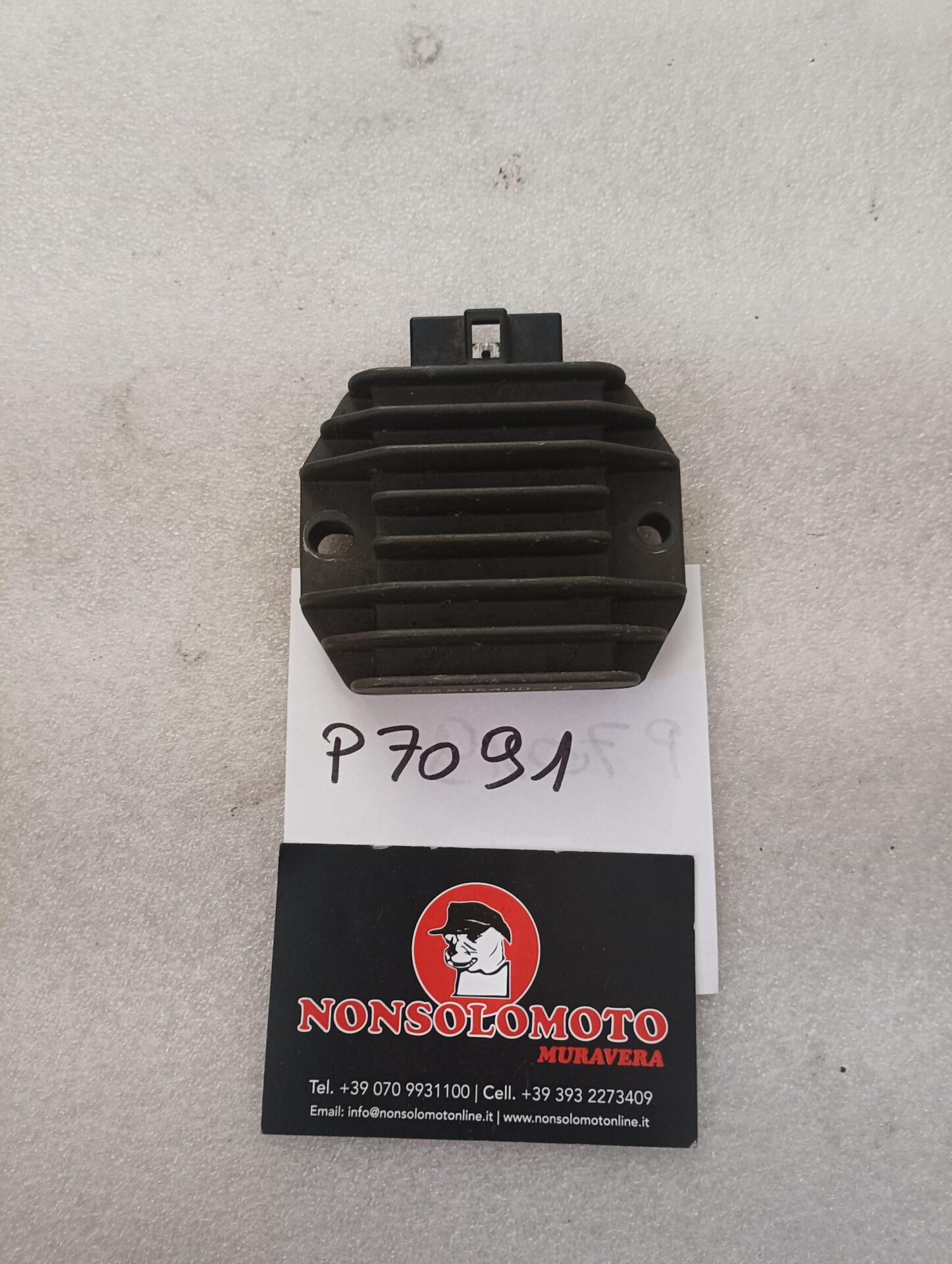 REGOLATORE DI TENSIONE PIAGGIO X8 USATO !!