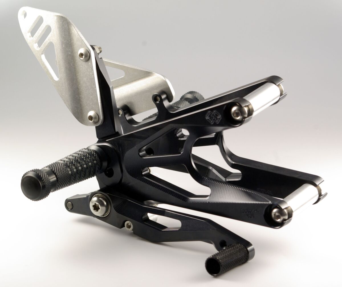 GILLES TOOLING FXR-BM01-B KIT PEDANE REGOLABILI FXR BMW	S 1000 R ABS 10>16