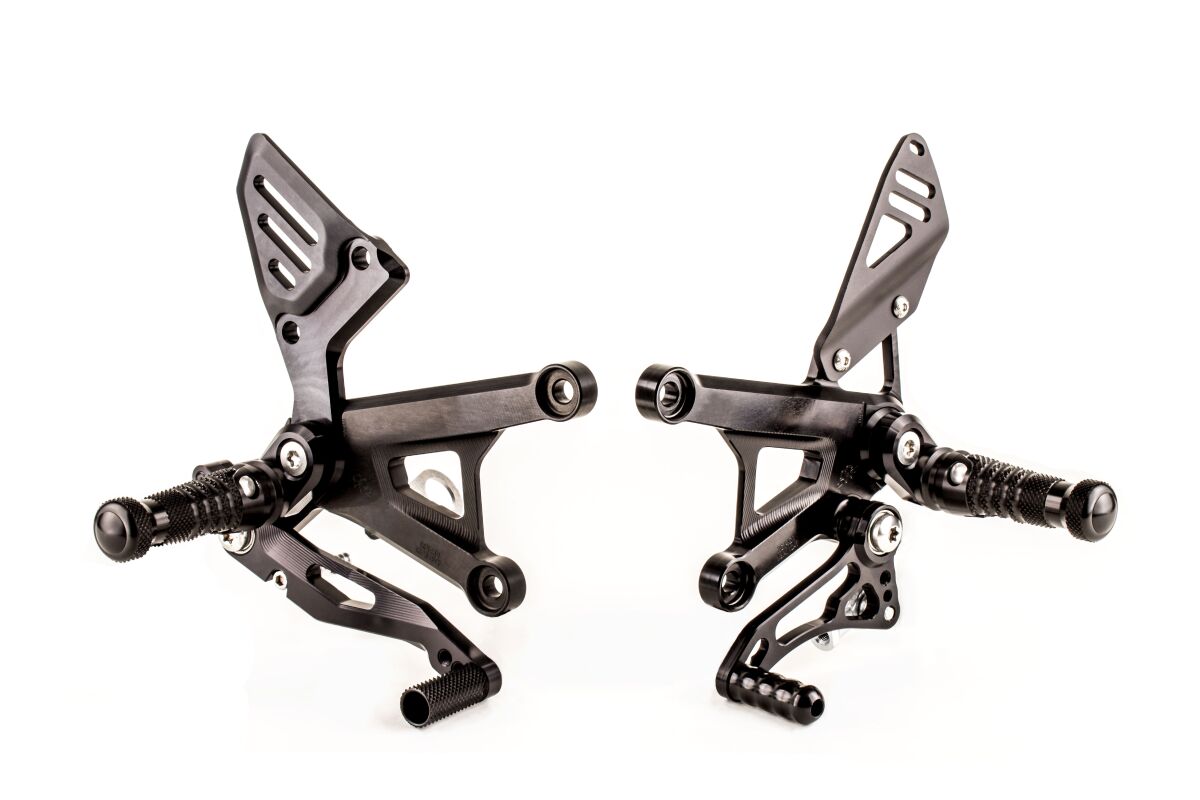 GILLES TOOLING RCT10GT-K01 KIT PEDANE ARRETRATE REGOLABILI RCT10GT KAWASAKI Z 900 ABS 17>24