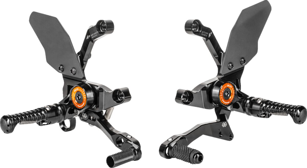 GILLES TOOLING MUE2-KT01-B VKIT PEDANE REGOLABILI MUE2 KTM SUPER DUKE 1390 R ABS 20>24