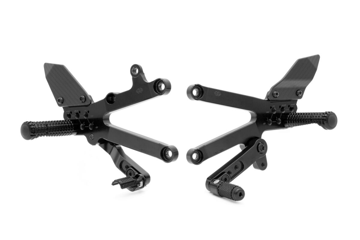 GILLES TOOLING FXR2-K01-B KIT PEDANE REGOLABILI FXR KAWASAKI	ZX-6 R 636 ABS Ninja 23>26