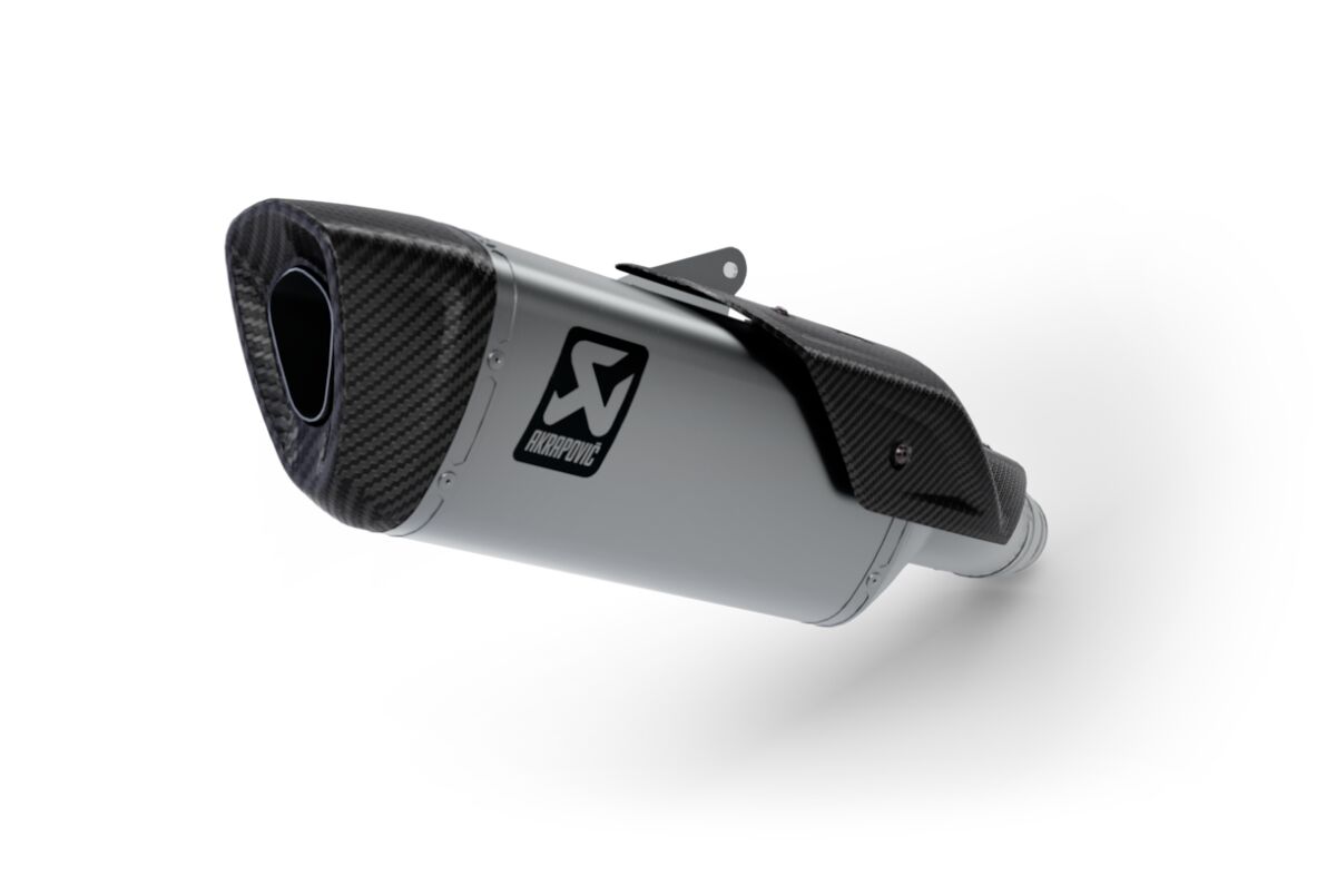 AKRAPOVIC Terminale Slip-On Line STREET