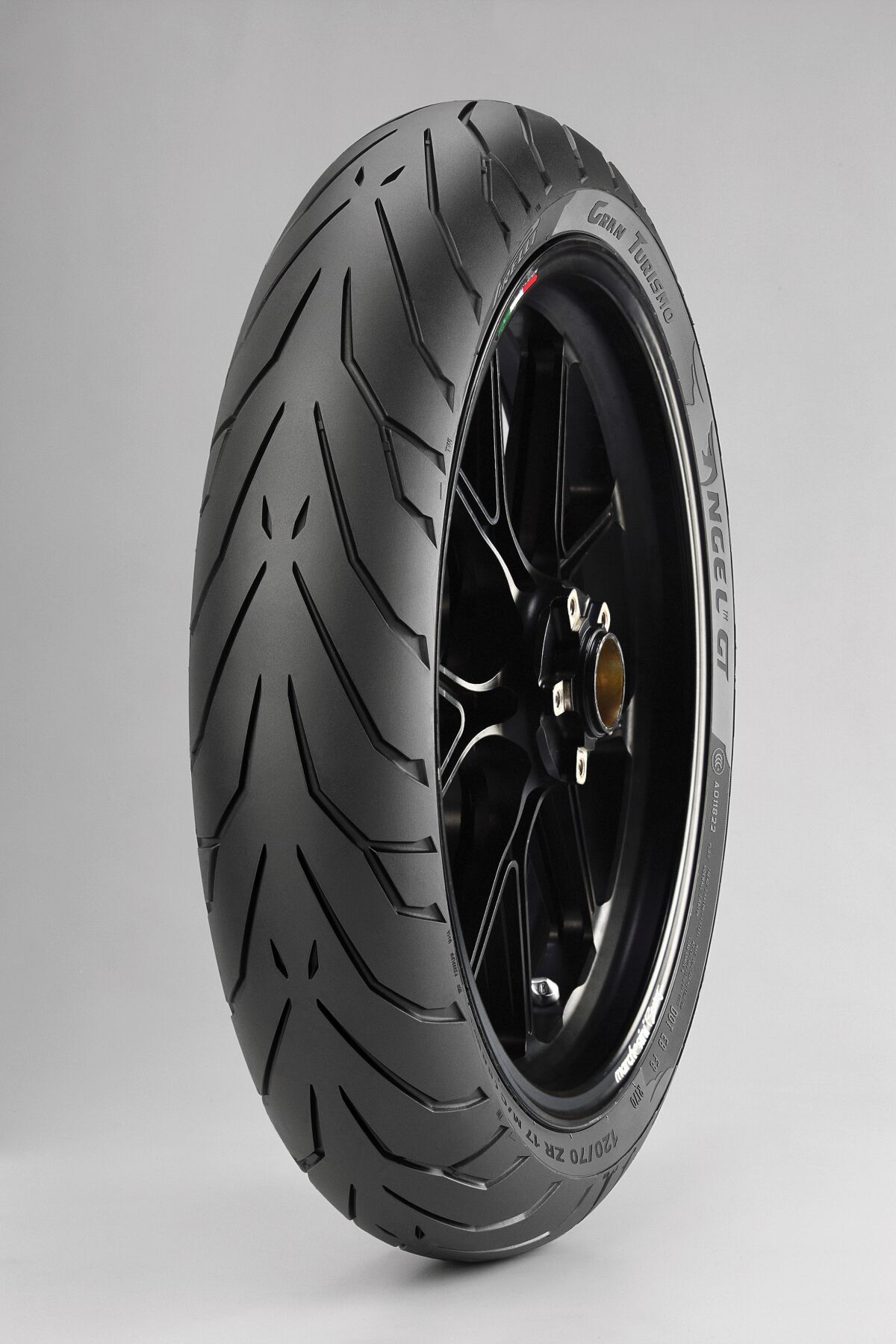 PIRELLI Pneumatico Angel GT 110/80ZR18 (58W)